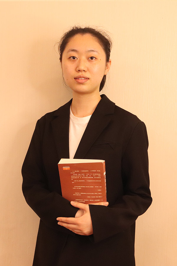 淳化梁艺 本科学历，优秀班主任