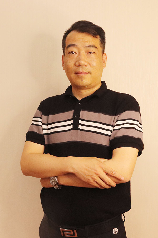 淳化冯少坤 本科学历,毕业于陕西师范大学