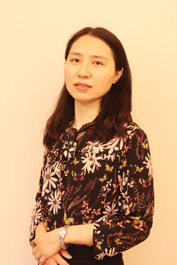 淳化王晓娜 研究生学历,毕业于华南师范大学